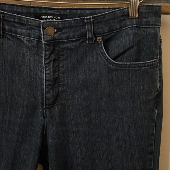 2/$30 Jones New York Signature Lexington Denim Capri Size 12 - Picture 6 of 13
